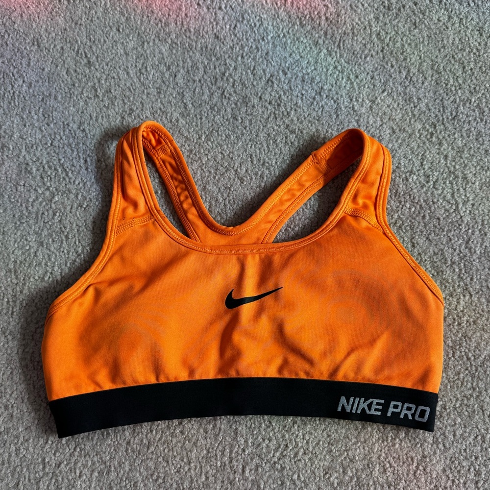 Nike Pro Sports Bra